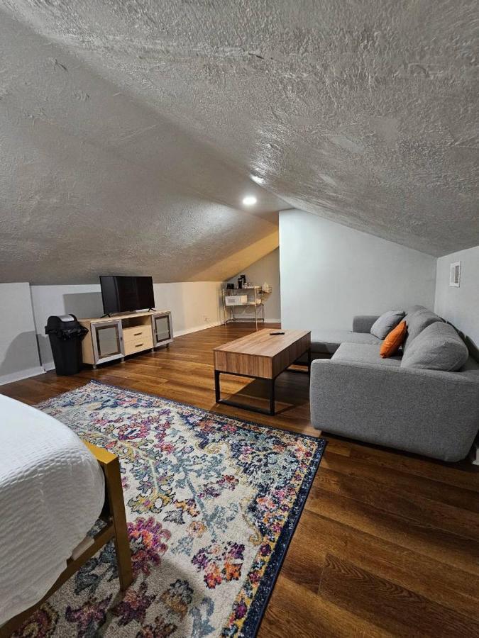 Clinton Studio Hotel Лафайет Екстериор снимка