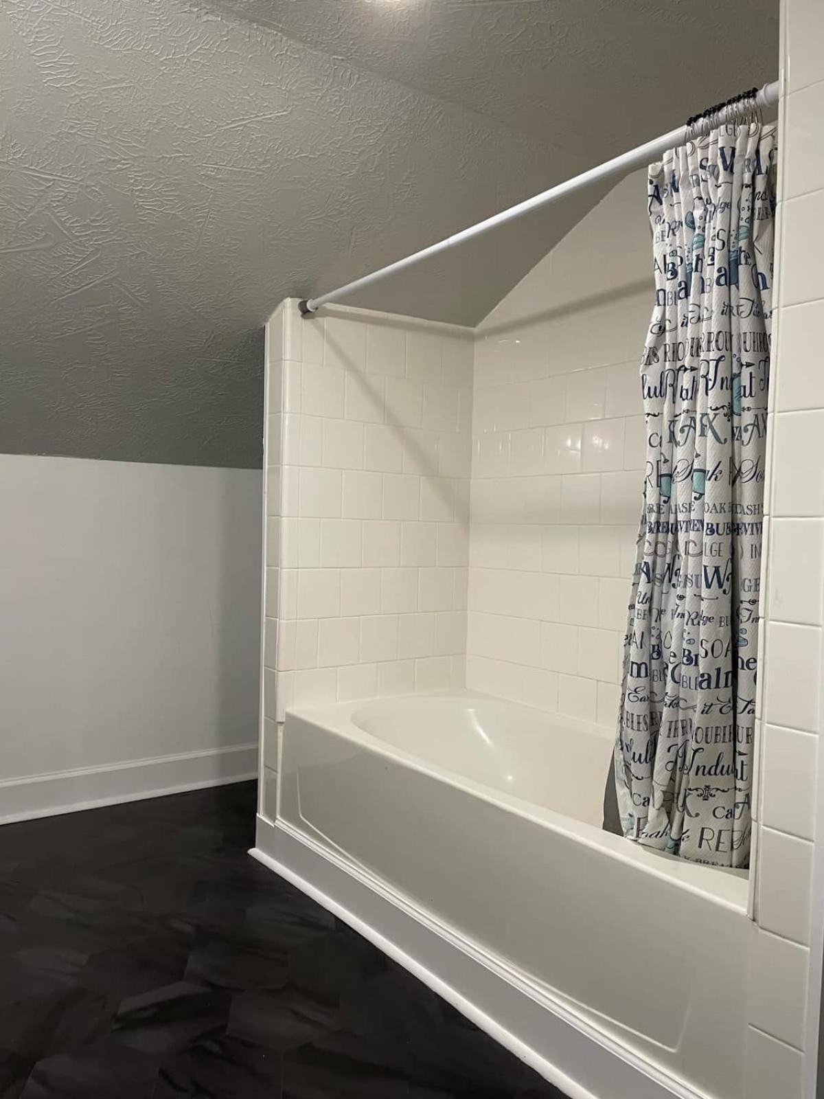 Clinton Studio Hotel Лафайет Екстериор снимка